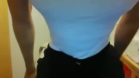 Snapshot of javichu337 chatting on March 31, 11:05 pm javichu337 online show from March 31, 11:05 pm