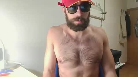 Snapshot of javichu337 chatting on April 3, 8:18 pm javichu337 online show from April 3, 8:18 pm