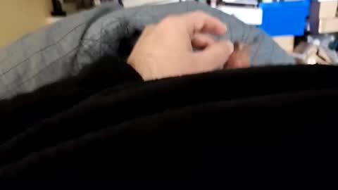 Snapshot of javier83max chatting on January 17, 8:41 am javier83max online show from January 17, 8:41 am