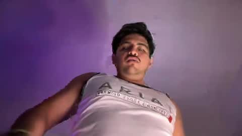 Snapshot of javiermichi chatting on September 28, 6:41 am javiermichi online show from September 28, 6:41 am