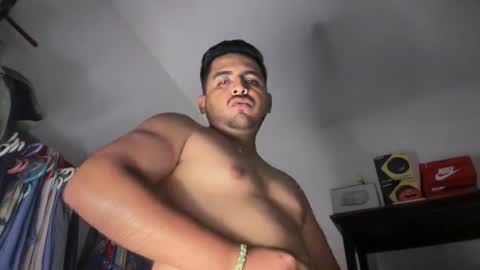 javiermichi online show from February 17, 5:26 am