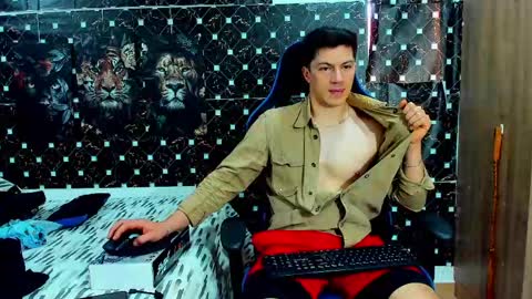 Javier online show from May 8, 9:20 pm