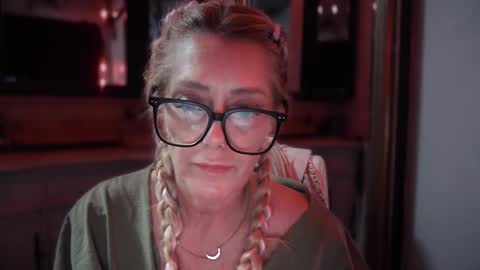 Snapshot of javlovesu chatting on November 23, 11:10 am JAV online show from November 23, 11:10 am