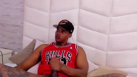 jax black online show from November 12, 7:57 pm