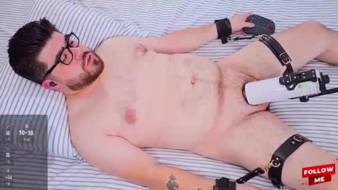 Snapshot of jax_luna chatting on January 6, 6:50 am Jax Luna online show from January 6, 6:50 am