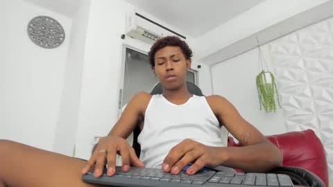 Snapshot of jax_maliq chatting on October 5, 12:42 am jax_maliq online show from October 5, 12:42 am