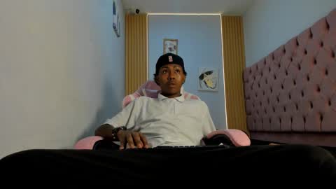 Snapshot of jax_maliq chatting on October 7, 1:47 am jax_maliq online show from October 7, 1:47 am