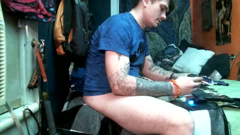 Snapshot of jax_skyfallin chatting on February 23, 2:51 am jaxxx666 online show from February 23, 2:51 am