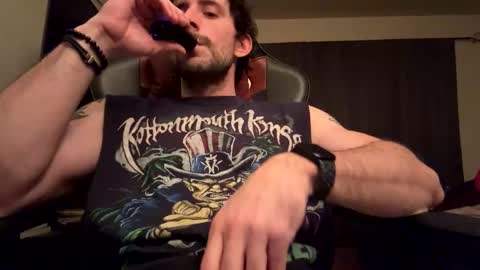 jaxjohnson12 online show from December 20, 11:45 pm