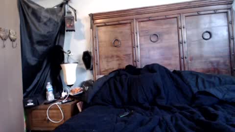 Snapshot of jaxxxdaddy chatting on October 10, 6:18 pm jax online show from October 10, 6:18 pm