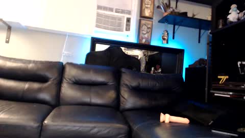 Snapshot of jaxxxdaddy chatting on January 6, 4:27 am jax online show from January 6, 4:27 am