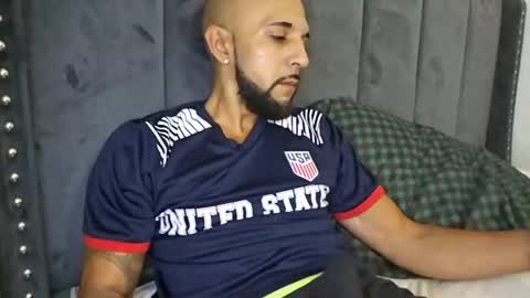 Snapshot of jay_rican chatting on June 30, 4:52 pm jay_rican online show from June 30, 4:52 pm