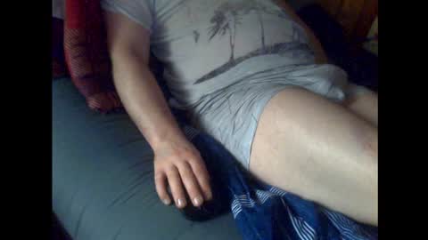Snapshot of jaybigd_9565 chatting on June 29, 6:19 pm jaybigd_9565 online show from June 29, 6:19 pm