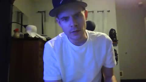 Snapshot of jaybrik92 chatting on May 31, 1:58 am Jlio Delgauto online show from May 31, 1:58 am