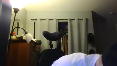 Snapshot of jaybrik92 chatting on June 1, 2:46 am Jlio Delgauto online show from June 1, 2:46 am