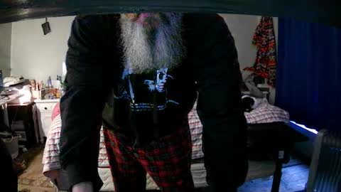 Grand Zaddy or Jay its casual online show from December 5, 12:30 am