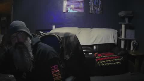 Snapshot of jaycanbefun chatting on October 17, 7:22 am Grand Zaddy or Jay its casual online show from October 17, 7:22 am