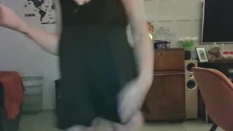 Snapshot of jaycat73 chatting on April 11, 10:58 pm jaycat73 online show from April 11, 10:58 pm