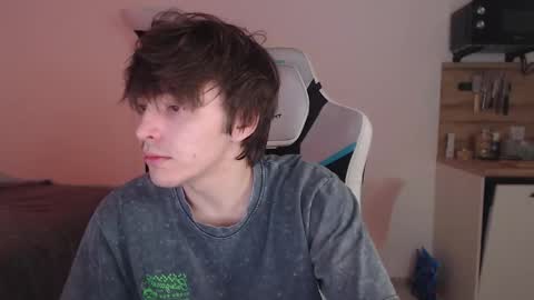 Snapshot of jayce_icestone chatting on September 24, 8:06 am Jayce online show from September 24, 8:06 am