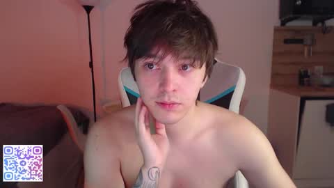 Snapshot of jayce_icestone chatting on October 1, 8:15 pm Jayce online show from October 1, 8:15 pm