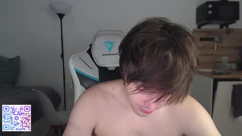 Snapshot of jayce_icestone chatting on October 8, 7:17 am Jayce online show from October 8, 7:17 am