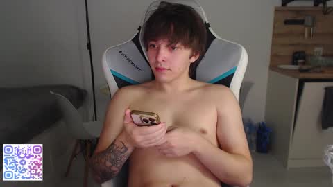 Snapshot of jayce_icestone chatting on October 9, 7:23 pm Jayce online show from October 9, 7:23 pm