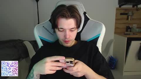 Snapshot of jayce_icestone chatting on October 20, 5:30 am Jayce online show from October 20, 5:30 am