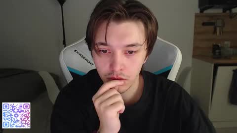 Snapshot of jayce_icestone chatting on October 22, 8:03 am Jayce online show from October 22, 8:03 am