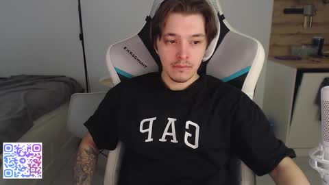 Snapshot of jayce_icestone chatting on November 3, 9:10 am Jayce online show from November 3, 9:10 am