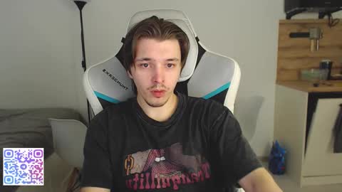 Snapshot of jayce_icestone chatting on November 5, 9:42 am Jayce online show from November 5, 9:42 am