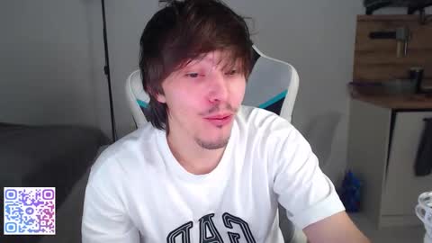 Snapshot of jayce_icestone chatting on November 9, 3:38 am Jayce online show from November 9, 3:38 am