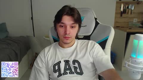 Snapshot of jayce_icestone chatting on January 15, 12:59 am Jayce online show from January 15, 12:59 am