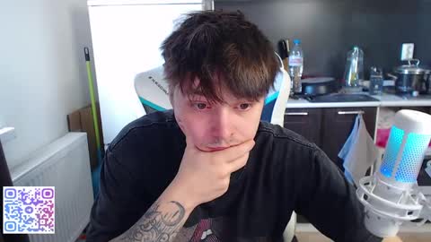 Snapshot of jayce_icestone chatting on March 11, 11:49 am Jayce online show from March 11, 11:49 am