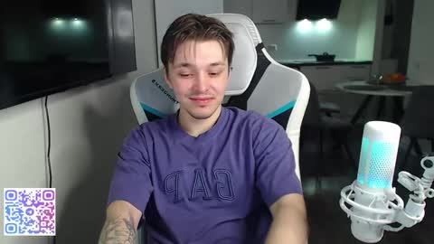 Snapshot of jayce_icestone chatting on March 20, 10:31 am Jayce online show from March 20, 10:31 am