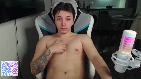 Snapshot of jayce_icestone chatting on March 24, 3:11 am Jayce online show from March 24, 3:11 am