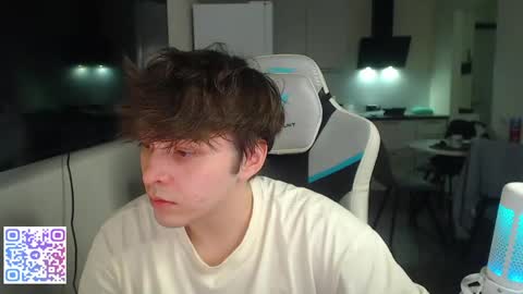 Jayce online show from May 4, 5:53 pm