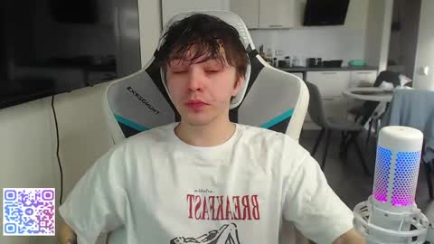 Jayce online show from May 6, 3:46 am