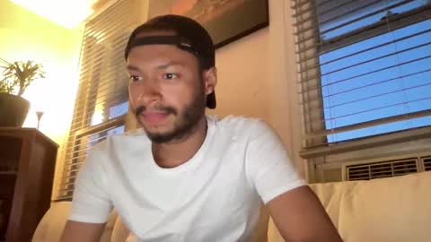 Snapshot of jaycecarson27 chatting on April 7, 12:00 am jaycecarson27 online show from April 7, 12:00 am