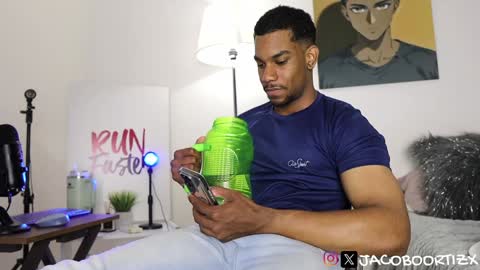 Snapshot of jaycobortiz_ chatting on January 24, 1:03 am Jacobo online show from January 24, 1:03 am