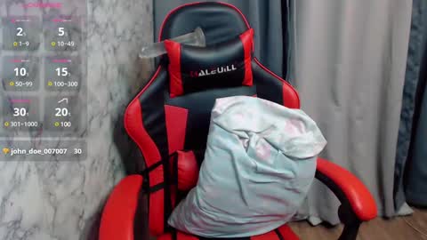 Jayda Khalifa  online show from December 1, 4:29 pm