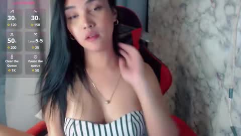 Jayda Khalifa  online show from February 4, 11:38 am