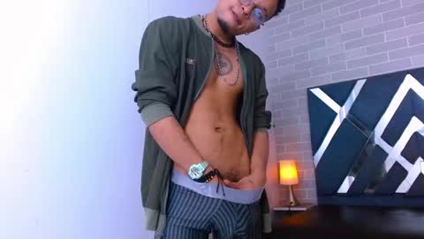 Jayden Morris online show from February 4, 1:50 pm