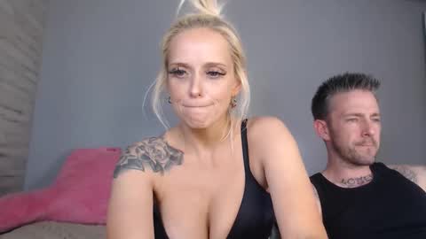 Snapshot of jaydenangel chatting on May 24, 2:38 am Blondie Queen Jayden online show from May 24, 2:38 am