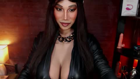 Snapshot of jayetan chatting on November 19, 10:26 am jayetan online show from November 19, 10:26 am