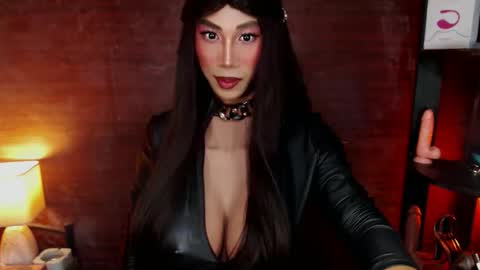 Snapshot of jayetan chatting on November 20, 1:55 pm jayetan online show from November 20, 1:55 pm