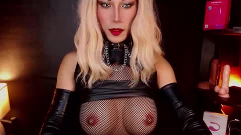 Snapshot of jayetan chatting on February 2, 12:04 pm jayetan online show from February 2, 12:04 pm