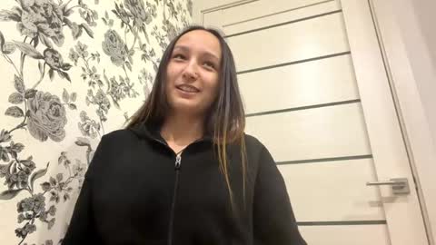 Stacie online show from April 14, 4:24 pm