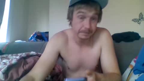 make me play online show from December 11, 5:04 pm