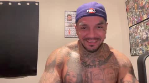 jayjaythebutcher23 online show from August 8, 8:22 pm