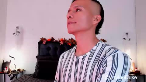 Snapshot of jaylen_and_duke chatting on October 9, 11:08 am Jaylen and duke online show from October 9, 11:08 am